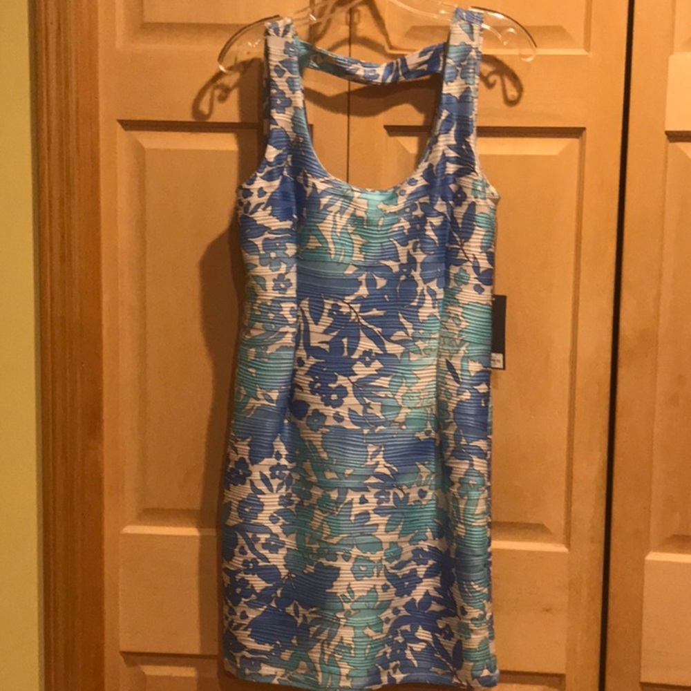 New dress Jennifer Lopez